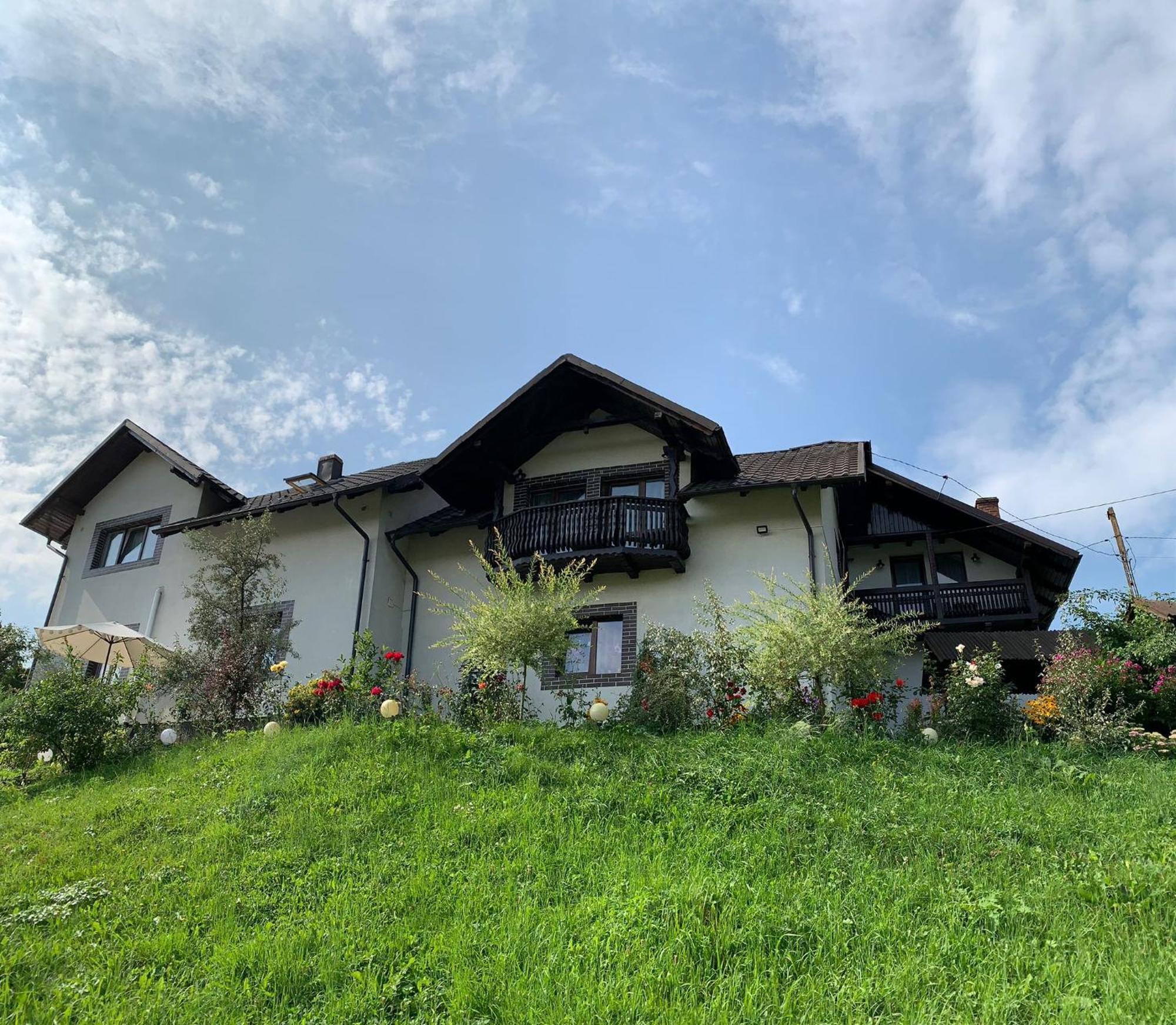 Casa De Pe Deal Sadova  Exterior photo