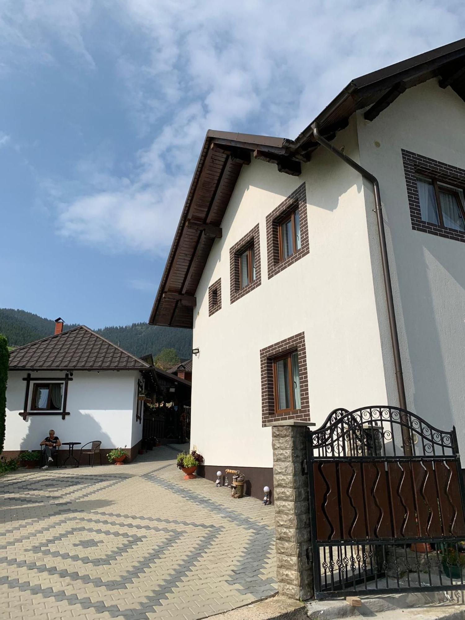 Casa De Pe Deal Sadova  Exterior photo